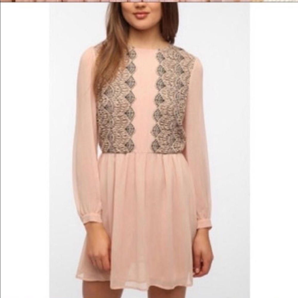 Pins & Needles Blush pink long sleeve dress